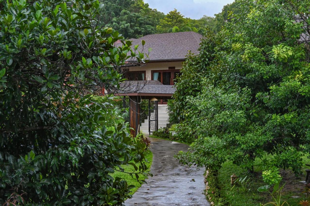Hotel Cascade Tara Na Mueang Exteriér fotografie
