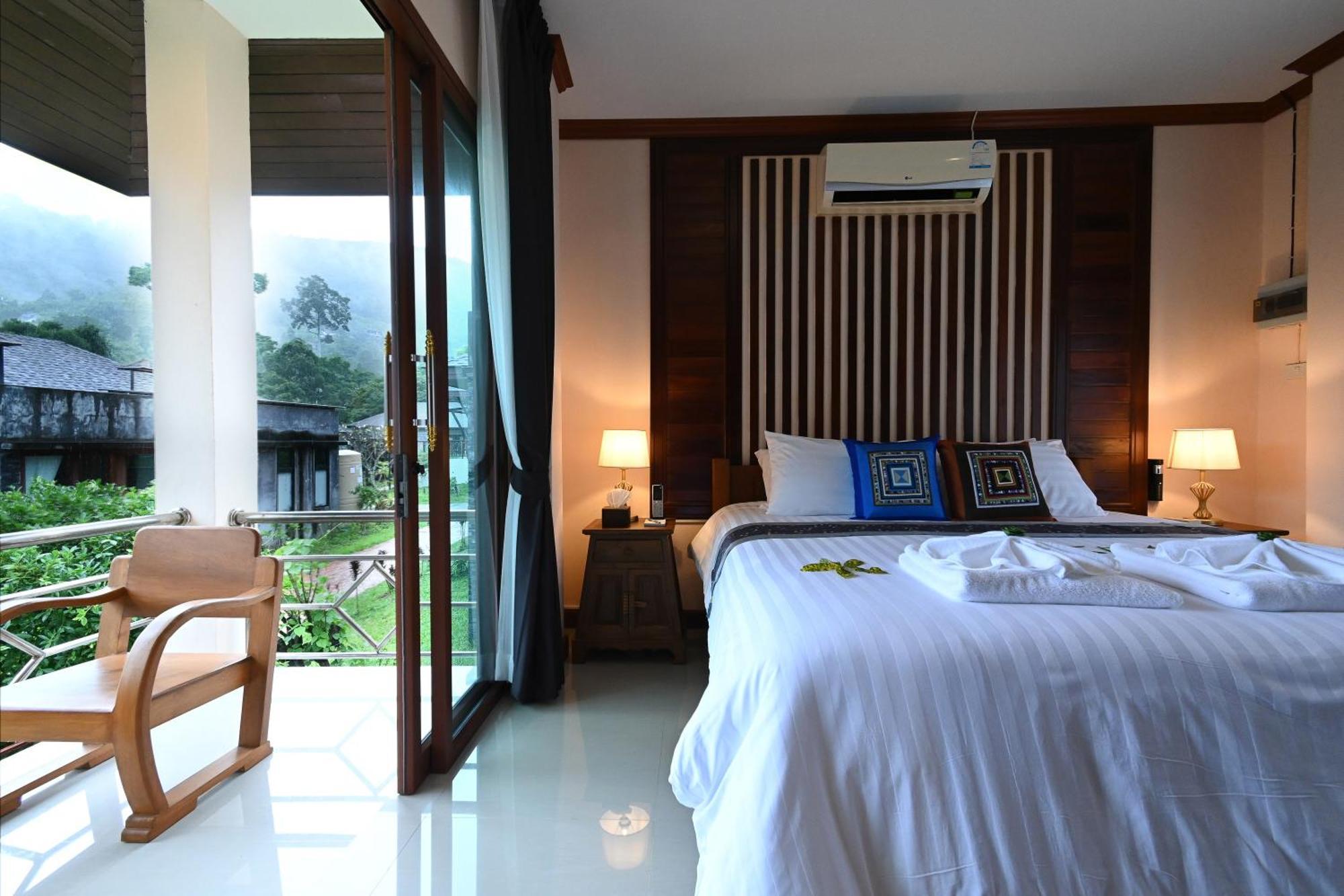 Hotel Cascade Tara Na Mueang Pokoj fotografie
