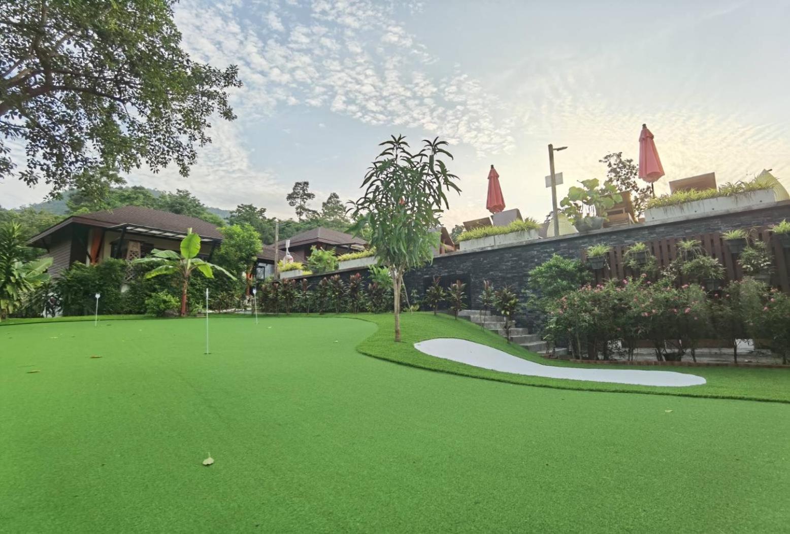 Hotel Cascade Tara Na Mueang Exteriér fotografie
